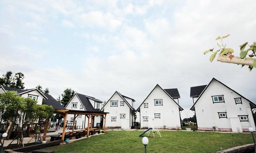 Zain Village Seogwipo Bagian luar foto